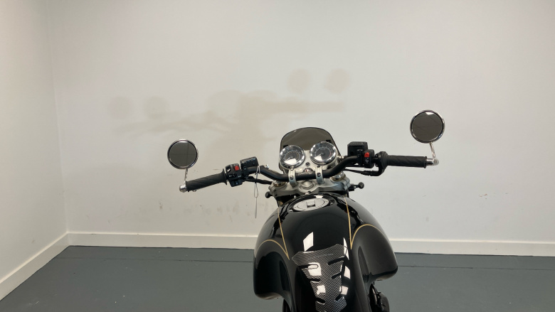 Norton Commando 961 SE